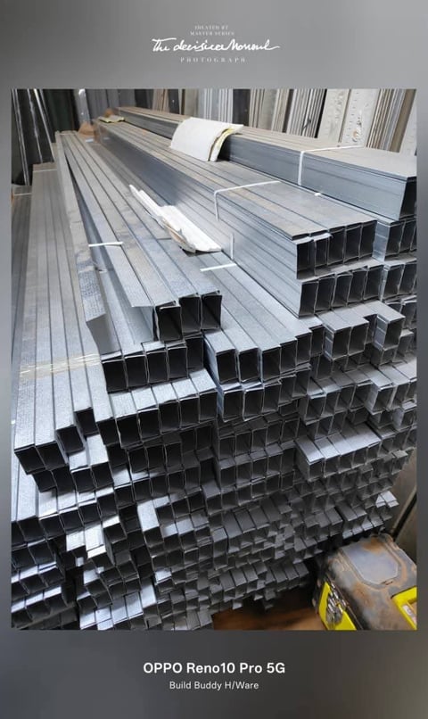 Stacked aluminum square tubes and metal framing materials